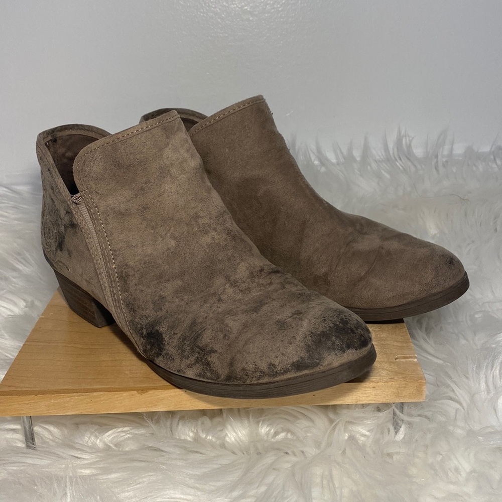 Women’s Time&Tru brown ankle booties with floral embroidery on the side